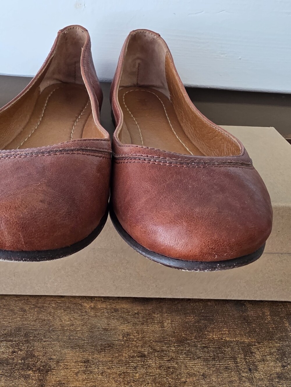FRYE Women's Carson Ballet Flats Dark Brown Leather - Picture 3 of 7